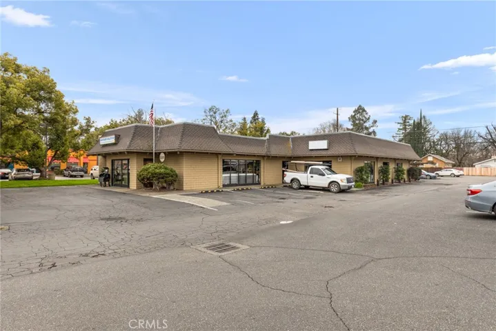 1215 Mangrove Avenue, Chico, California 95926