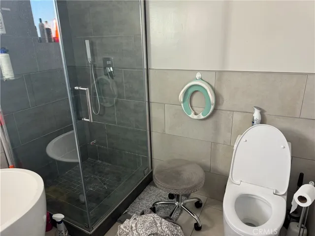 10352 De Soto Avenue, Chatsworth, California 91311