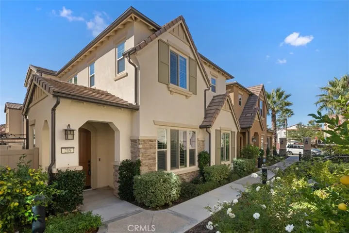 219 Primrose Drive, Lake Forest, California 92610