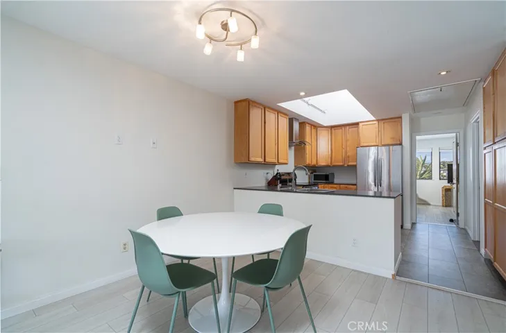 325 Dahlia Place, Corona Del Mar, California 92625
