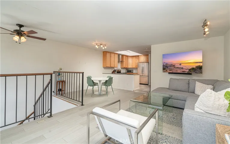 325 Dahlia Place, Corona Del Mar, California 92625