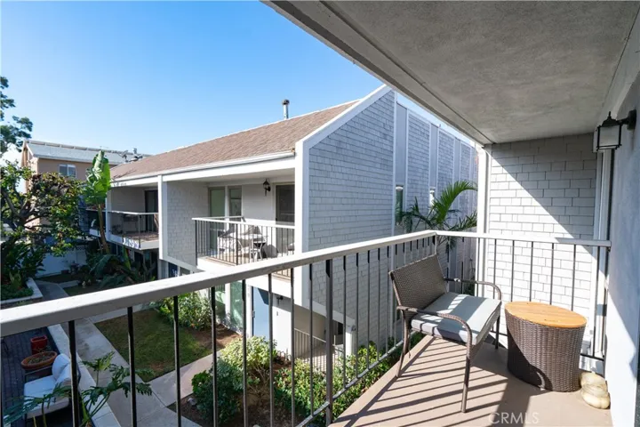325 Dahlia Place, Corona Del Mar, California 92625