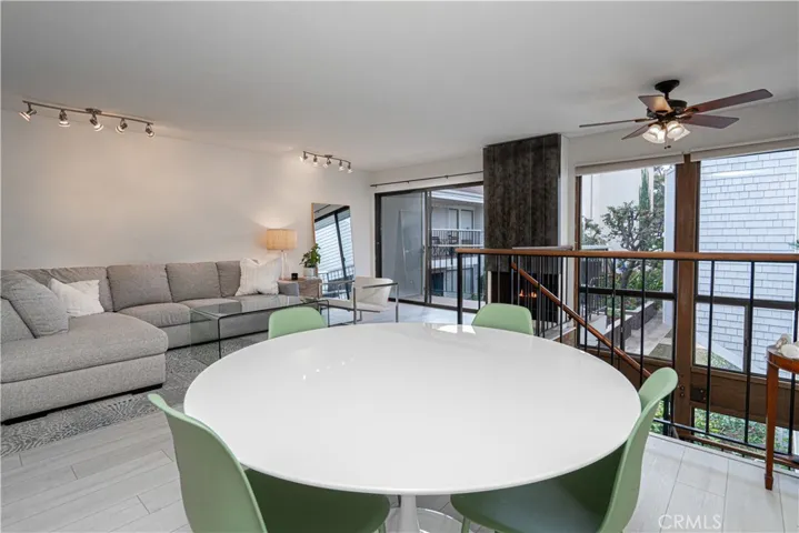 325 Dahlia Place, Corona Del Mar, California 92625