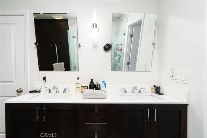 325 Dahlia Place, Corona Del Mar, California 92625
