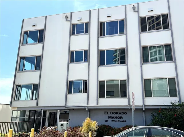 21 7th Place 408, Long Beach, California 90802