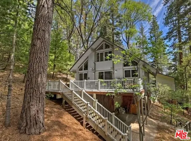 974 Willow Springs Road, Twin Peaks, California 92391