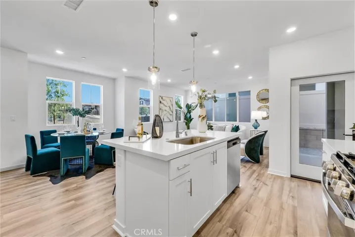 4062 Shada Lane, Corona, California 92883