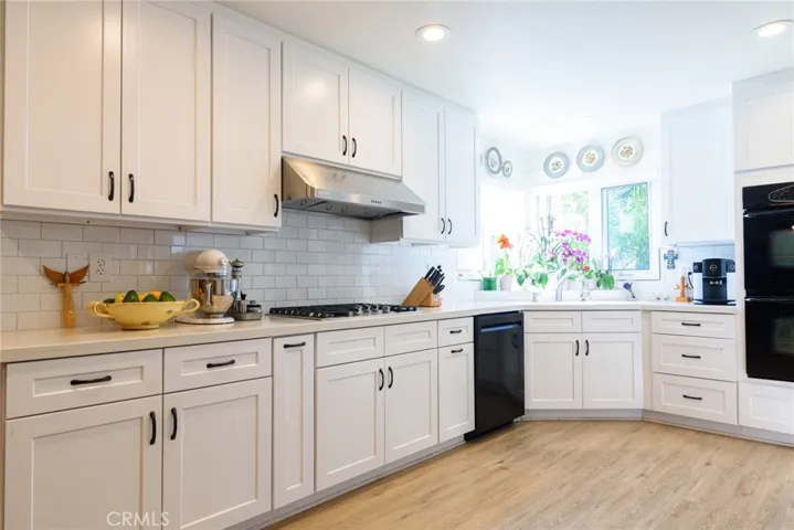2513 Viewlake 0145, Santa Ana, California 92705