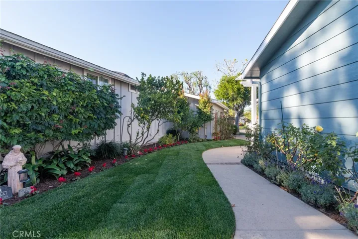 2513 Viewlake 0145, Santa Ana, California 92705