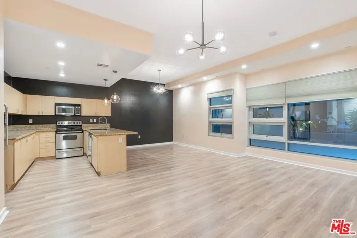 630 W 6th Street 206, Los Angeles, California 90017
