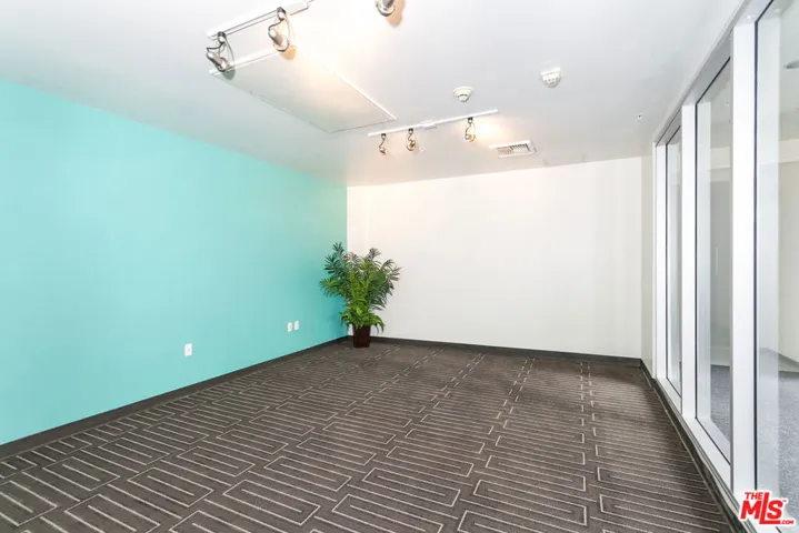 630 W 6th Street 206, Los Angeles, California 90017