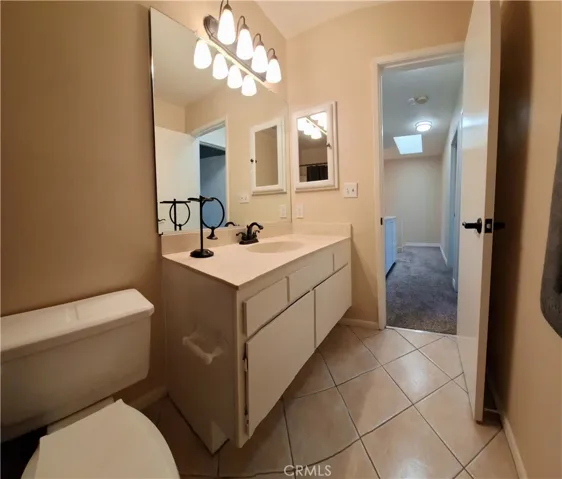 Upstairs full Bath