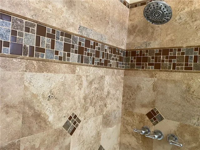 Tilework in Jack and Jill bathroom