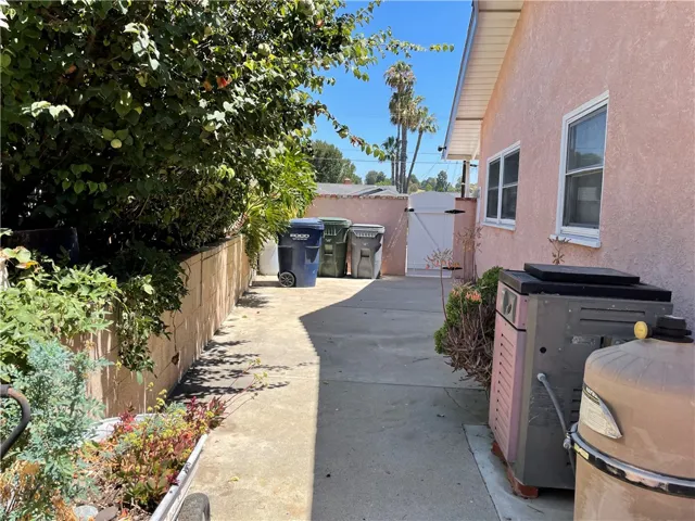 Side yard