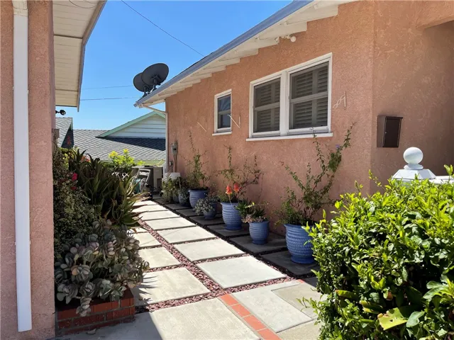 walkway between home and garage