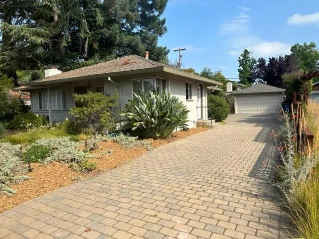 74 Tulip Lane, Palo Alto, California 94303