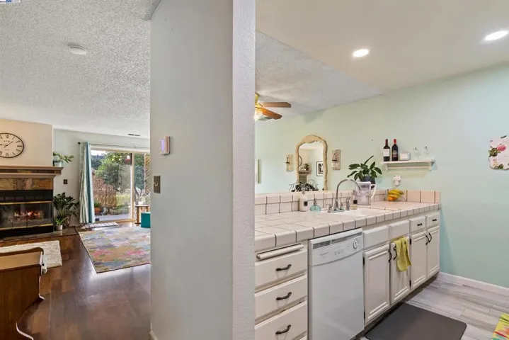 3041 Peppermill Circle, Pittsburg, California 94565