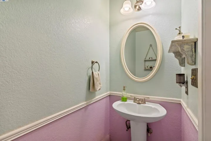 3041 Peppermill Circle, Pittsburg, California 94565