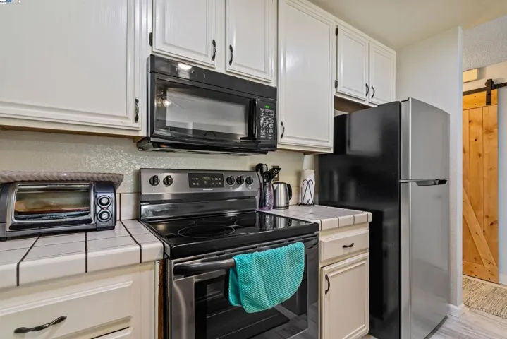 3041 Peppermill Circle, Pittsburg, California 94565