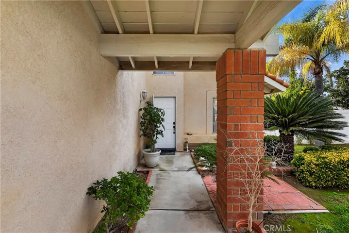 39487 Crystal Lake Court, Murrieta, California 92562