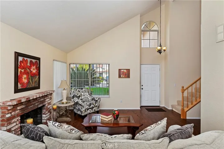 39487 Crystal Lake Court, Murrieta, California 92562
