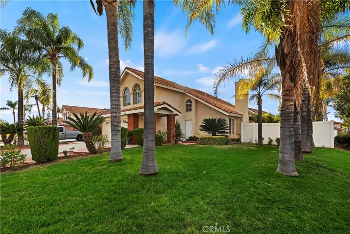 39487 Crystal Lake Court, Murrieta, California 92562