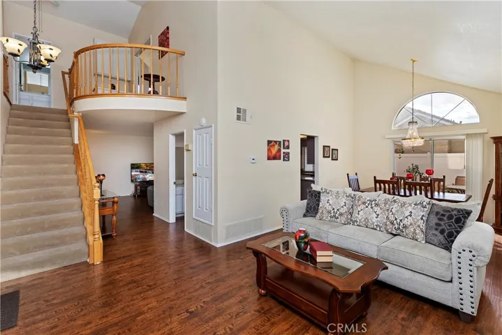 39487 Crystal Lake Court, Murrieta, California 92562