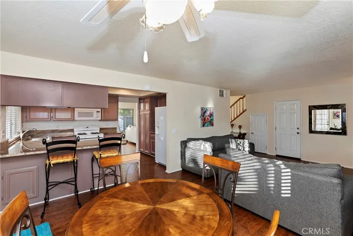 39487 Crystal Lake Court, Murrieta, California 92562