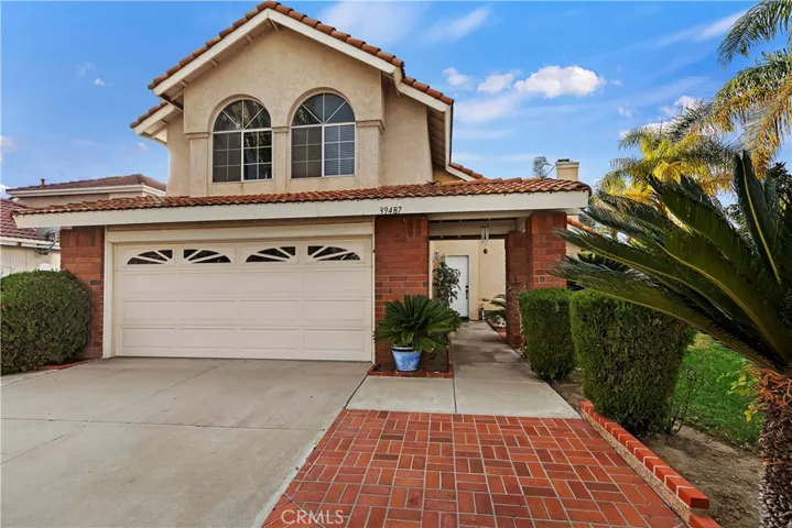 39487 Crystal Lake Court, Murrieta, California 92562
