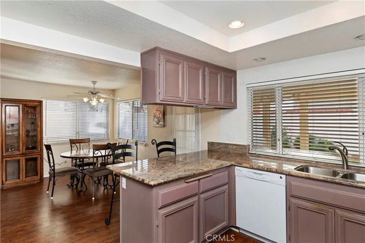 39487 Crystal Lake Court, Murrieta, California 92562