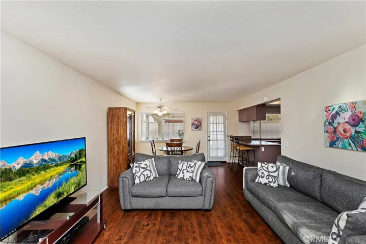 39487 Crystal Lake Court, Murrieta, California 92562