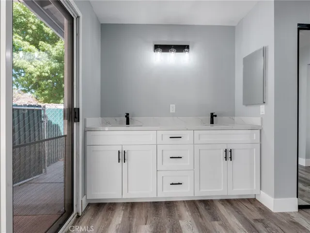 Vanity in Master Bath
Mirrors are in now