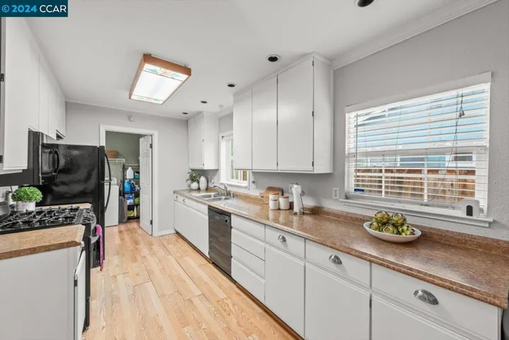 1580 Nicholas Dr, Concord, California 94520