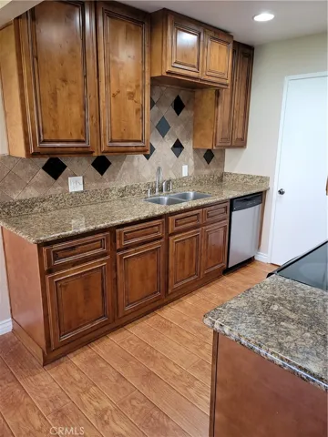 1515 Border Avenue A, Corona, California 92882