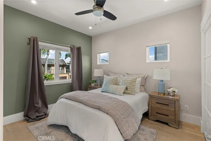 2nd floor bedroom