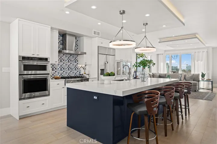 Gourmet kitchen on 3rd floor