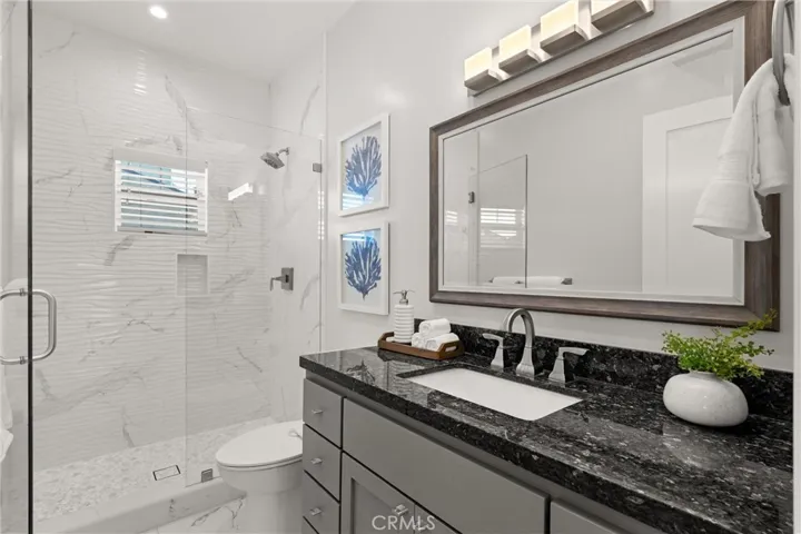 2nd floor full bath