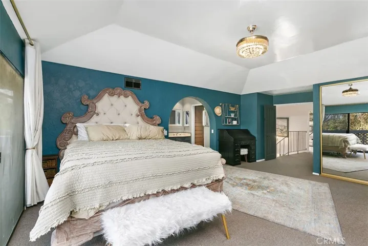 Large and roomy primary suite with so much space for a sitting area as well.