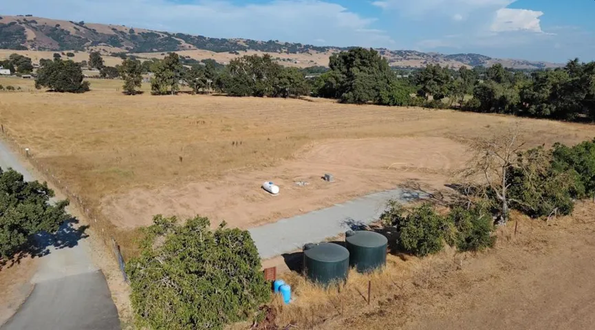 2590 Roop Road, Gilroy, California 95020