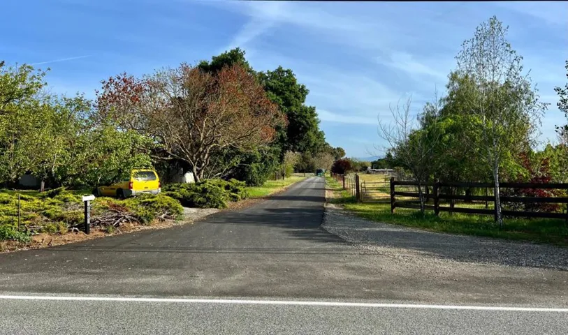 2590 Roop Road, Gilroy, California 95020