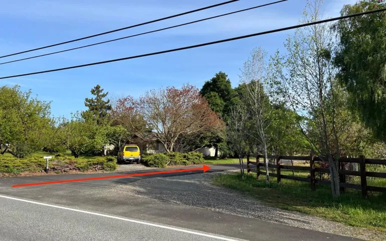 2590 Roop Road, Gilroy, California 95020
