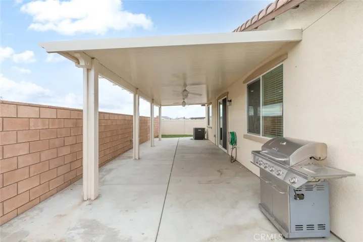 31421 Darlington Oak Drive, Winchester, California 92596