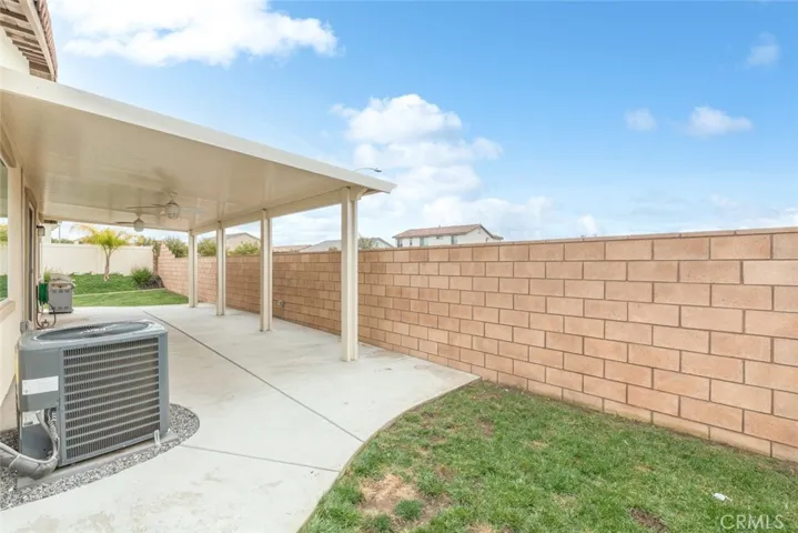 31421 Darlington Oak Drive, Winchester, California 92596