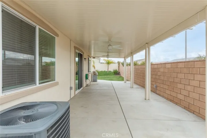 31421 Darlington Oak Drive, Winchester, California 92596