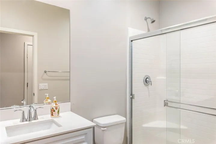 31421 Darlington Oak Drive, Winchester, California 92596