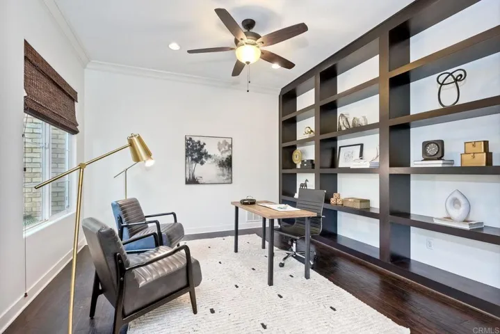 Executive Office/Suite