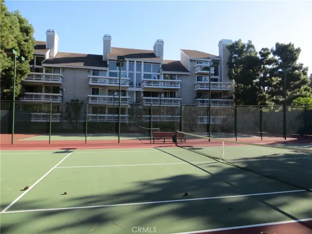 paddle tennis courts