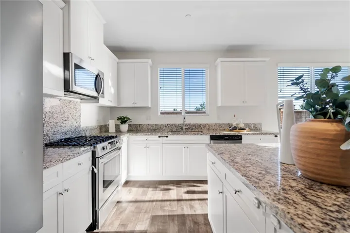 41428 Yellow Birch Street, Murrieta, California 92562