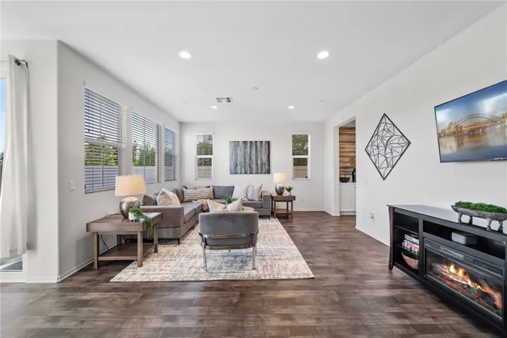41428 Yellow Birch Street, Murrieta, California 92562