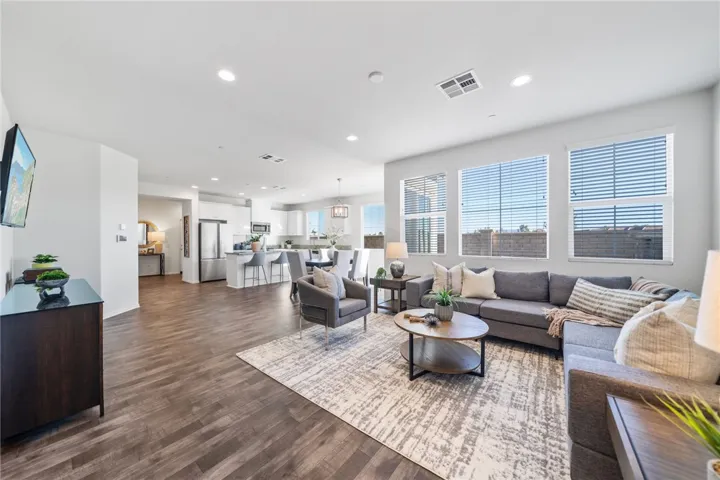 41428 Yellow Birch Street, Murrieta, California 92562